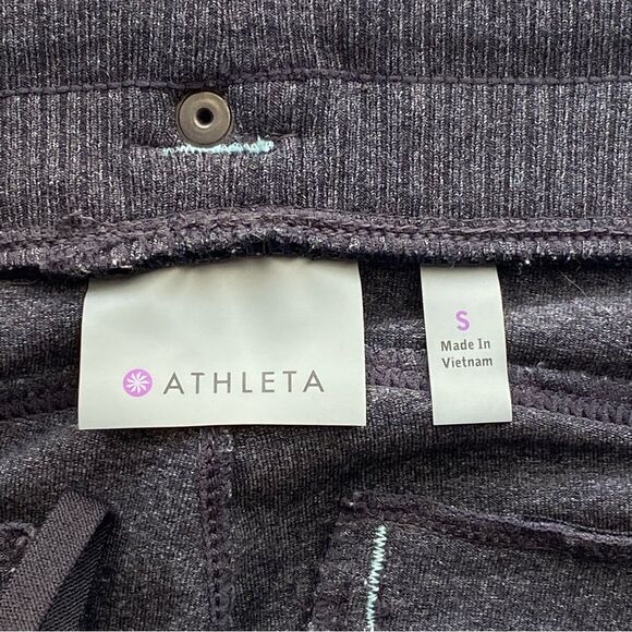 Athleta Dark Heather Gray Northpeak Cargo Pants Size Small - Picture 10 of 16